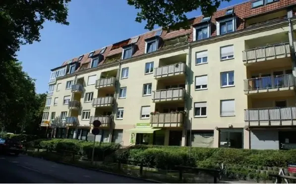 Helle 3-Zimmer Wohnung 4. OG - 85m² mit Balkon, Aufzug und moderne Einbauküche — photo 1